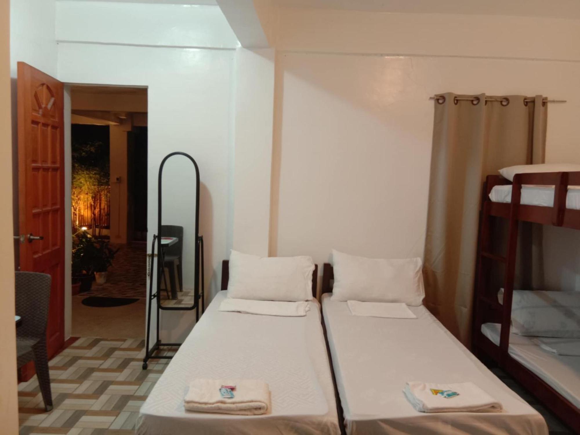Jcv Rooms Surigao Exteriör bild